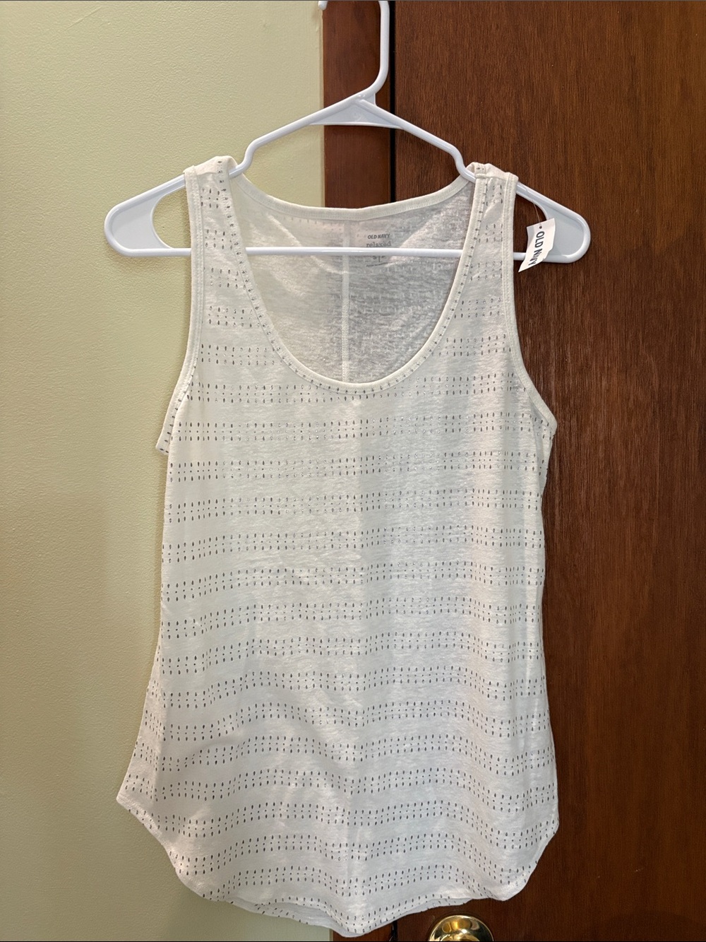 Old Navy Cream Eyelet Scoop Tank Top